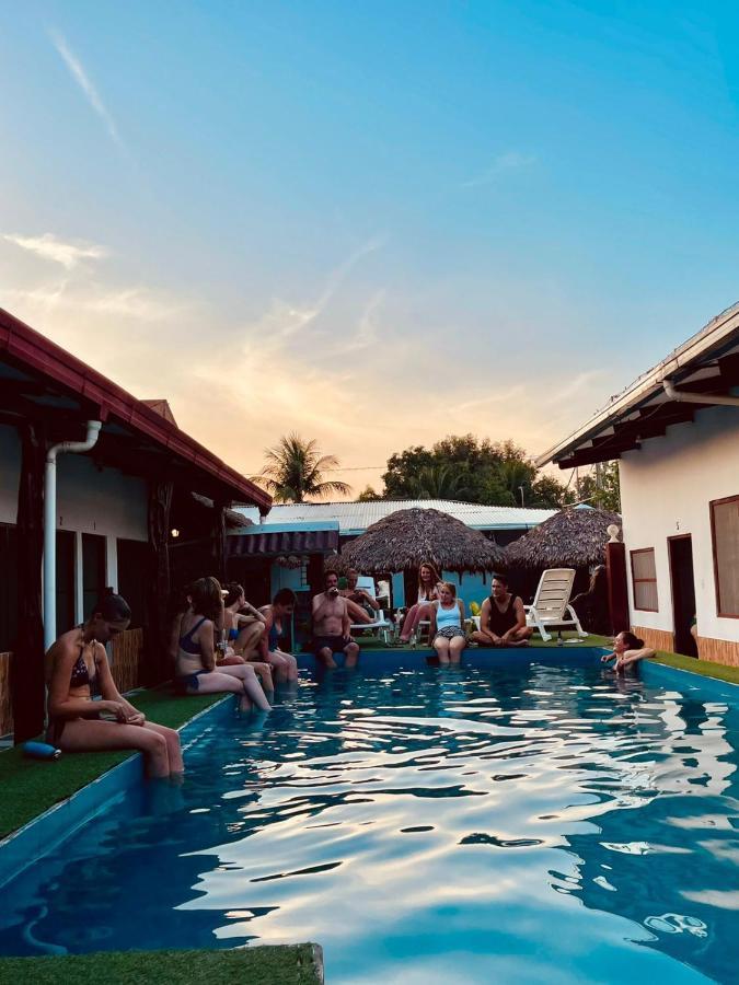 El Curichal Hostel Рурренабаке Экстерьер фото